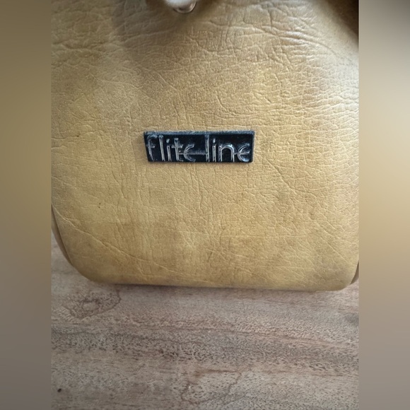 Vintage 70’s Flite-Line Mustard Zip Hand Luggage Yellow Overnight Travel Bag - Picture 5 of 12
